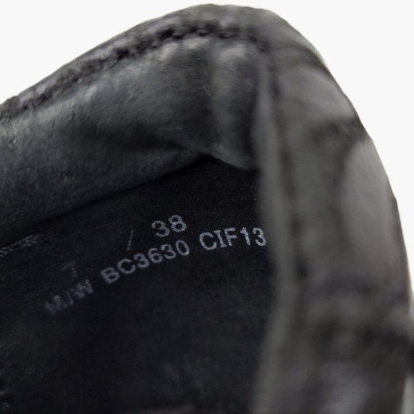 b.o.c. Born Concept Black Peggy Clogs Tooled Leather Slip On Shoes Women Size 7 - Picture 10 of 12